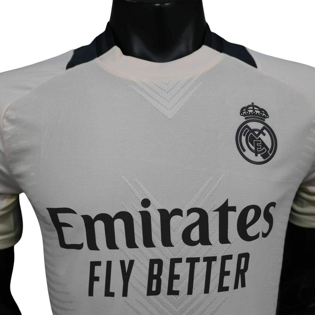 REAL MADRID EDICIÓN LIMITADA XXXII 24/25 HOMBRE (VERSIÓN JUGADOR)