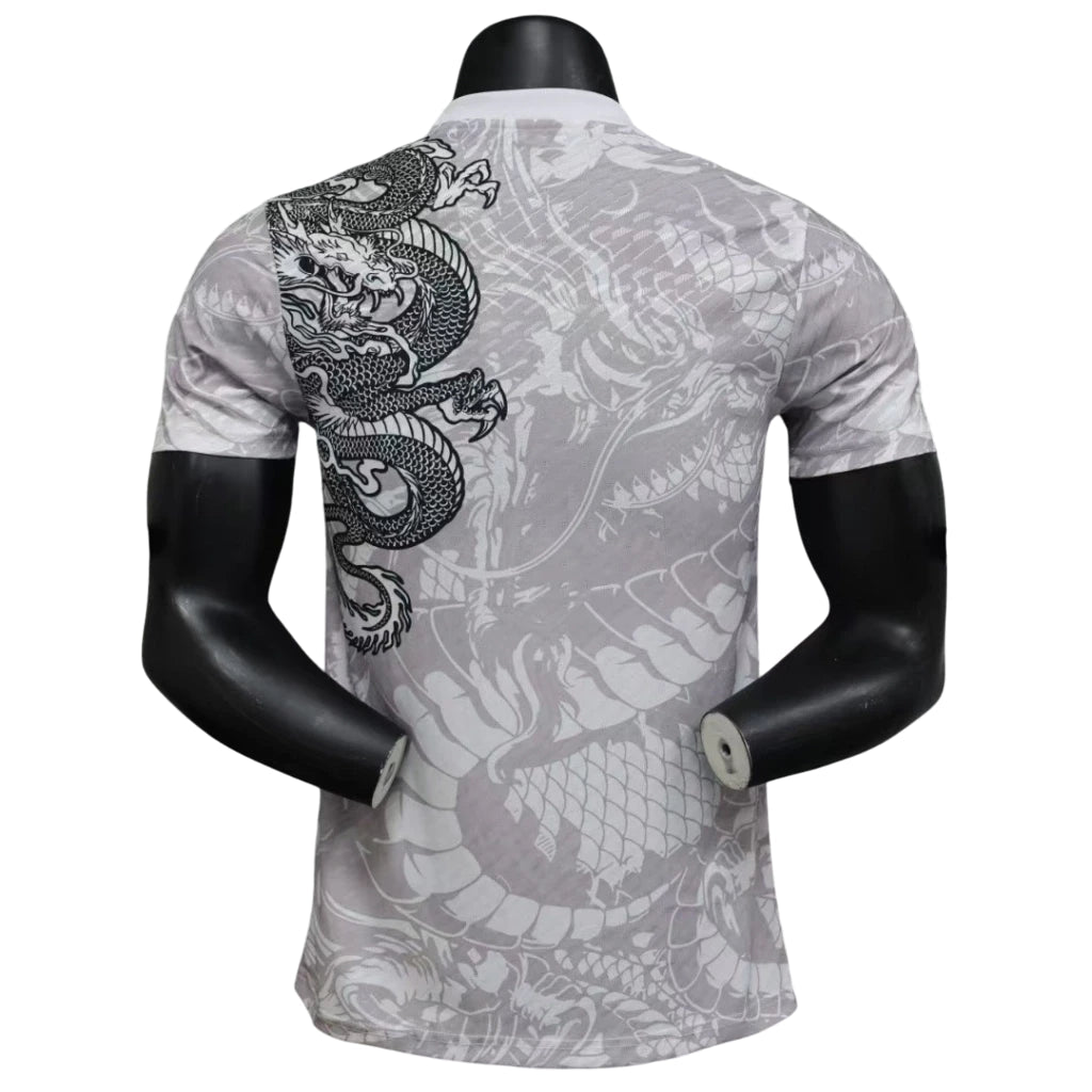 REAL MADRID EDICIÓN LIMITADA DRAGON III 24/25 HOMBRE (VERSIÓN JUGADOR)