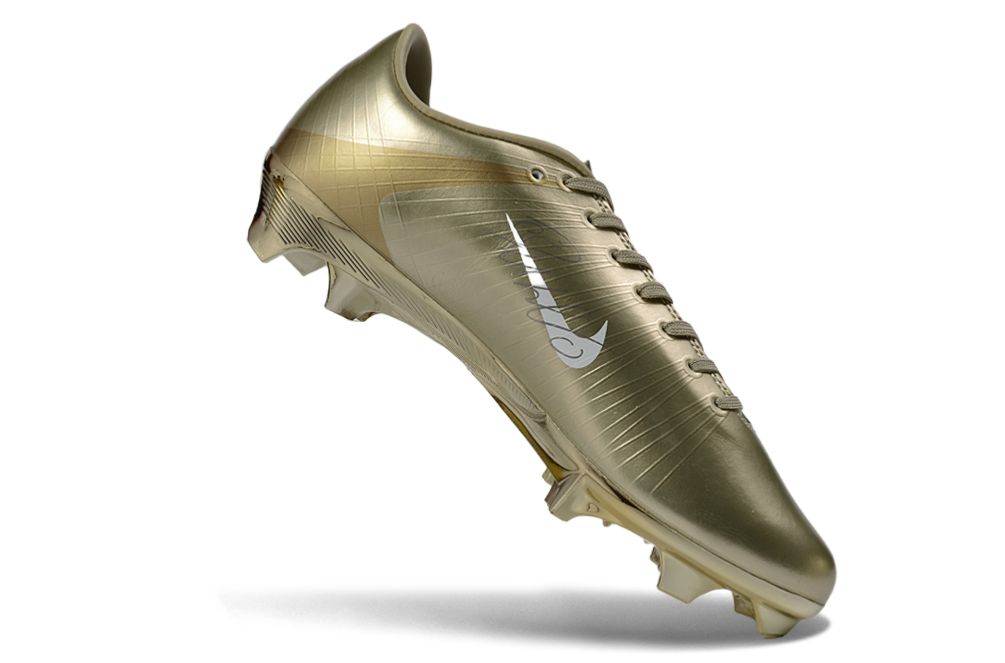 Gold Nike Mercurial Vapor Superfly 1 CR7 2026 World Cup