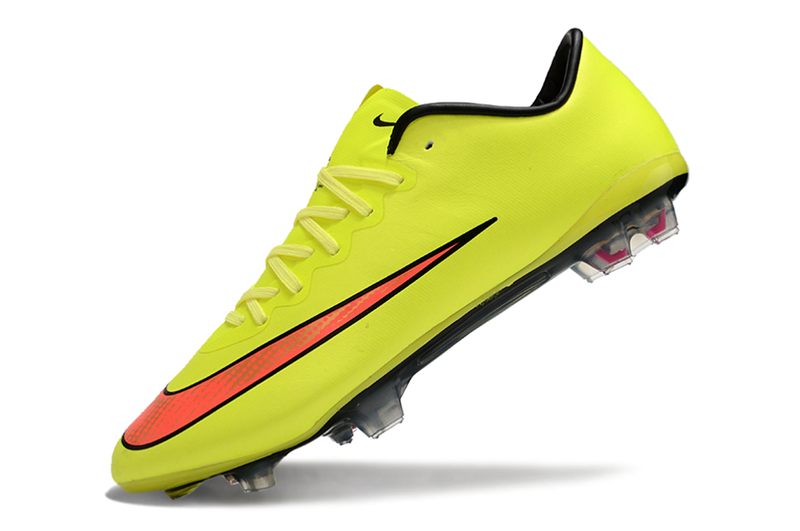 CHUTEIRA NIKE MERCURIAL VAPOR 10 ELITE FG + MEIA E BOLSA