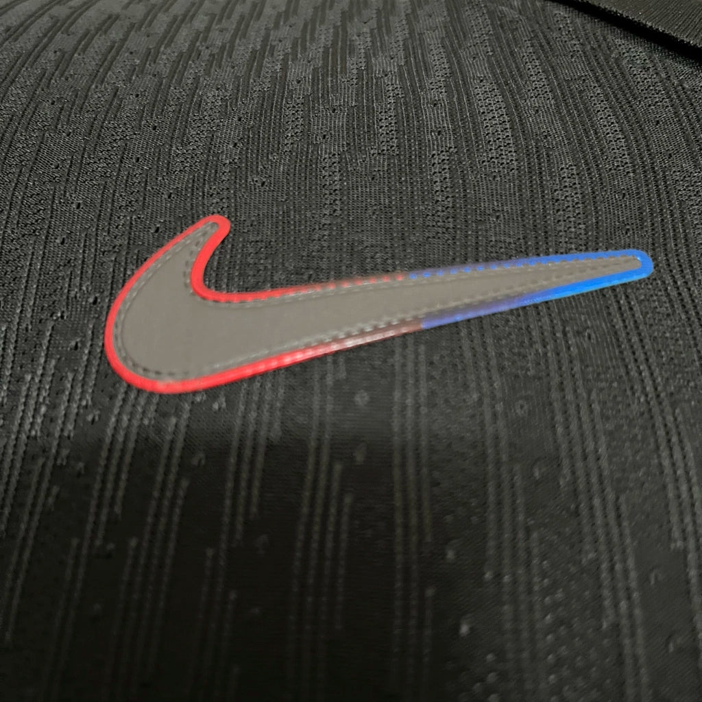 BARCELONA LIMITED EDITION TRAVIS SCOTT II 24/25 MASCULINO (VERSÃO JOGADOR) 